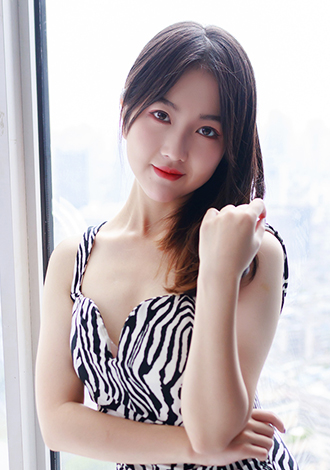 Gorgeous profiles pictures, perfect ten member: Yaqing from Shenzhen