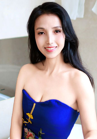 Most gorgeous profiles: Xia from RiZhao, romantic companionship China member
