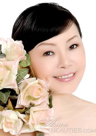 Enjoy browsing our photo gallery! Take a look at foreign bride Yin/Victoria