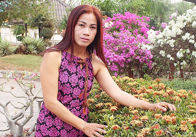 Caring Thai Member Thanida From Nakhon Ratchasima 43 Yo Hair Color Ginger
