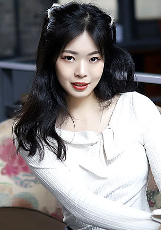 Gorgeous member profiles: online Asian member Lan from Zhengzhou